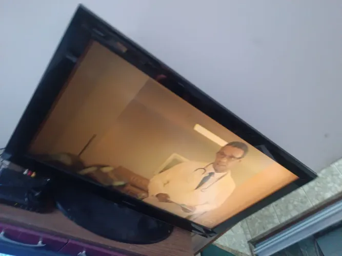Tv 42 polegadas com conversor digital