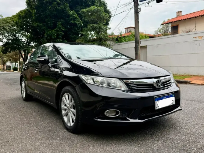 Honda Civic Sedan LXR 2.0 Flexone 16V Aut. 4P 2014