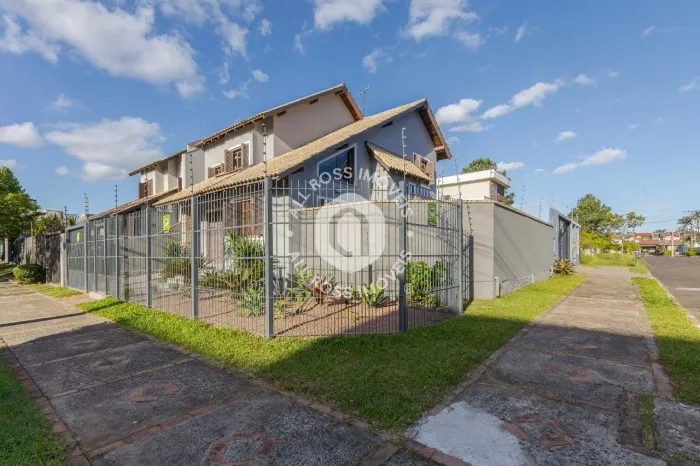 Linda casa à venda em Estância Velha, Canoas