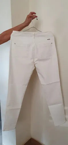 Calça of wite 