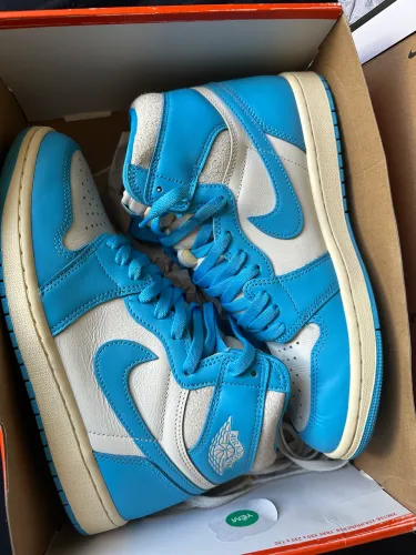 Tênis Air jordan 1 high UNC - 42