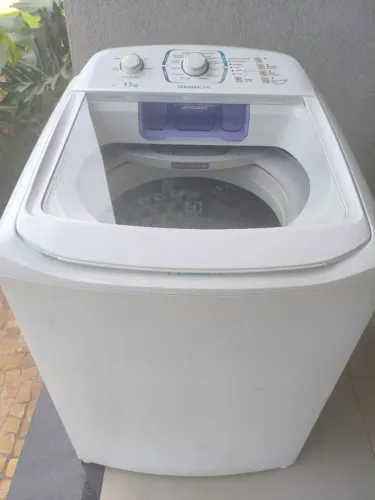 Máquina de lavar Eletrolux 17kg