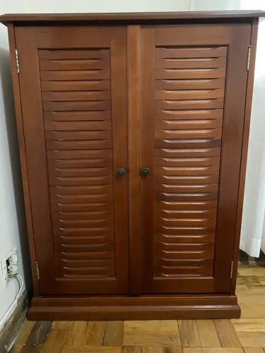 Sapateira em Madeira - 2 Portas - Excelente Conservação