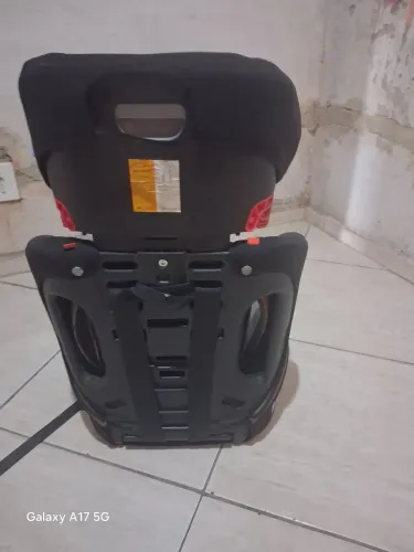 Vendo cadeirinha automotiva cosco