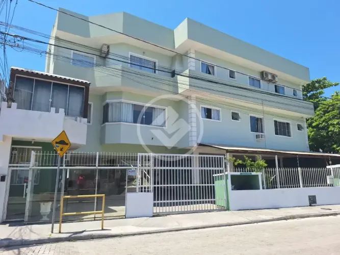 FCS-Prédio com 17 apartamentos à venda nos Ingleses | A aproximadamente 150 metros da prai