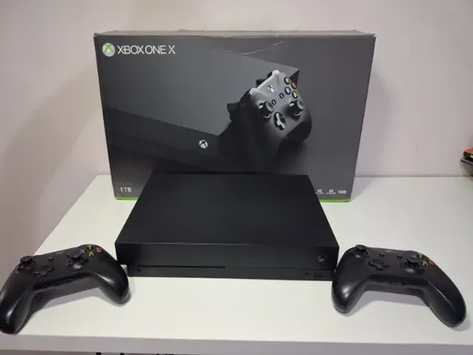 VÍDEO GAME X BOX ONE X COM CONTROLE SEM FIO