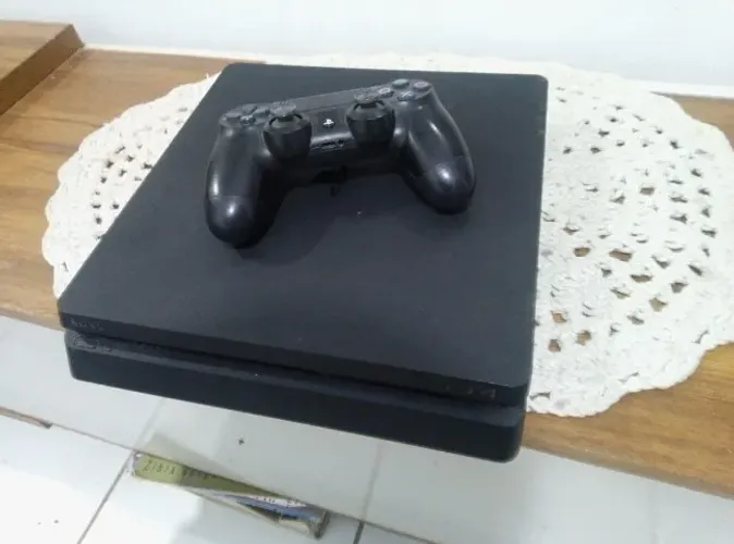 PlayStation 4 Slim