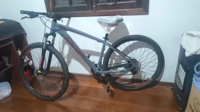 Bicicleta Oggi 29 Hacker