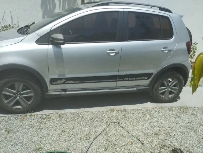 Volkswagen Crossfox 1.6 MI Total Flex 8V 5P 2012