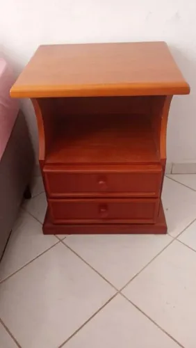 Mesa de cabeceira 