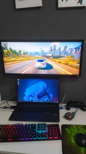 Monitor Ultrawide 26 polegadas IPS HDR10