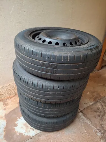 Rodas aro 15 com pneus 185/65