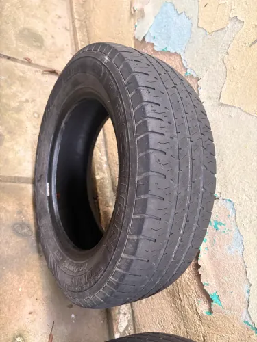 Pneu Pirelli Cinturato Aro 14 - Usado 2 unidades