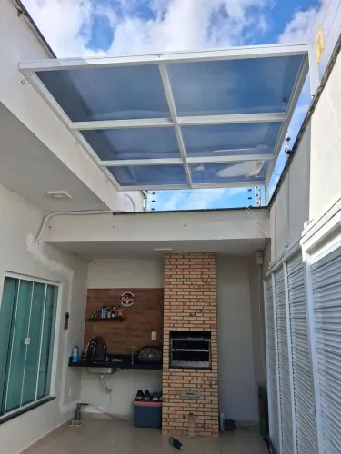 Cobertura de policarbonato e toldos