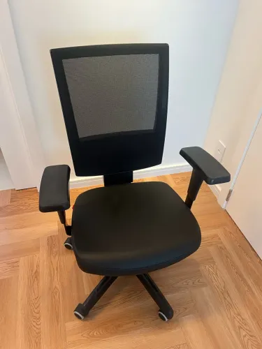 Cadeira ergonômica de escritório