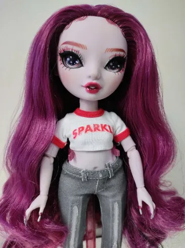 Scarlet Rose Shadow High Rainbow High