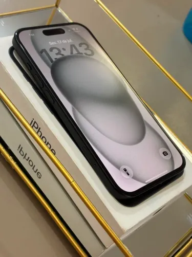 iPhone 15 NA GARANTIA APPLE