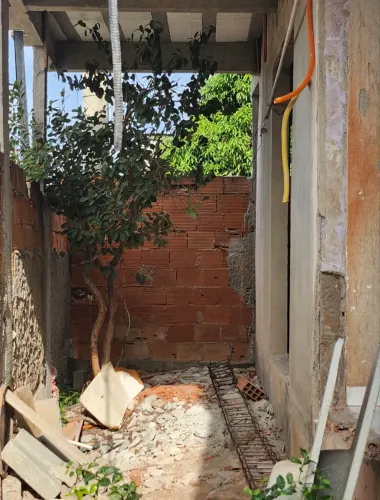 Vendo casa em Rio das Ostras