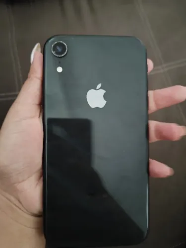 Vendo iPhone XR 64gb aparelho funcionando perfeitamente 