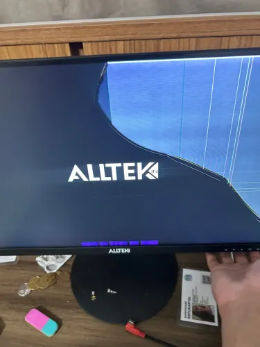VENDO MONITOR FLHD 100hz