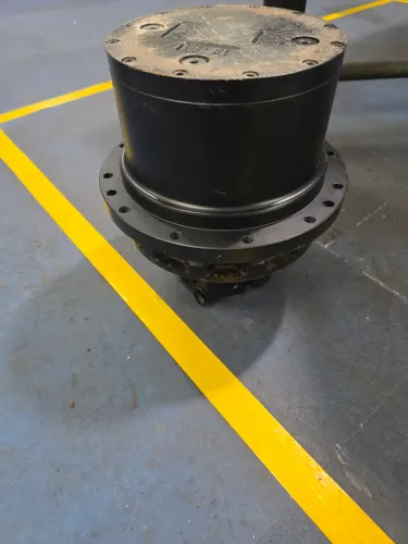 Motor de tração mini escavadeira