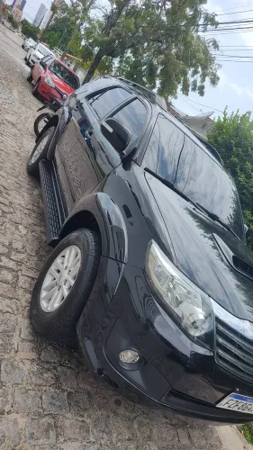 Toyota Hilux SW4 SRV D4-d 4X4 3.0 TDI Dies. AUT 2015