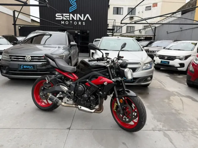 Triumph Street triple 675r 2014
