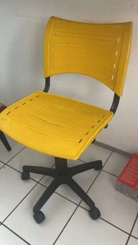 Cadeira rotatória para escritório