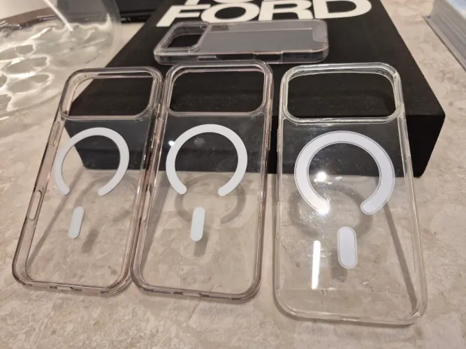 4 Capinhas de iPhone 17 todas por $100 reais