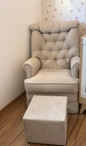 Vendo poltrona amamentação