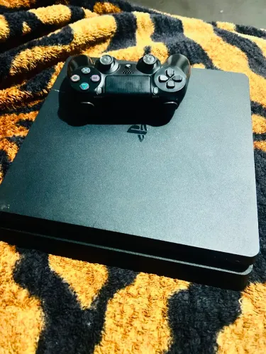 Playstation 4 Slim 500gb + Controle + Cd GTA 5