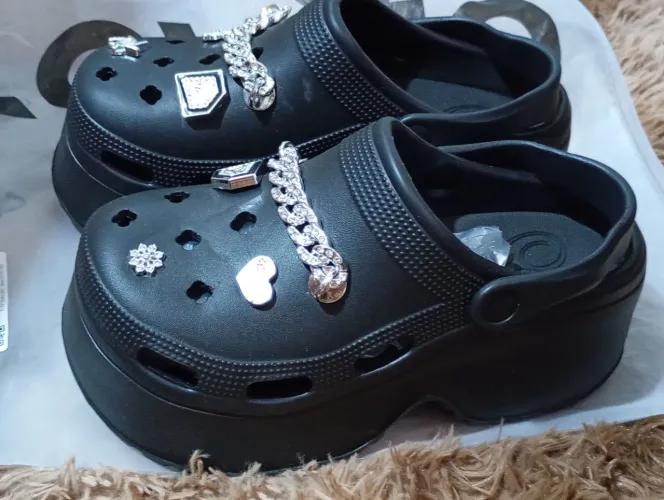 Crocs 