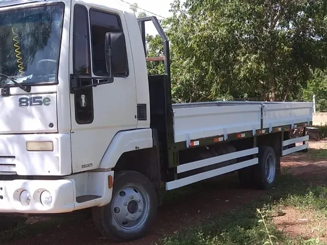 Ford Cargo 815 E 