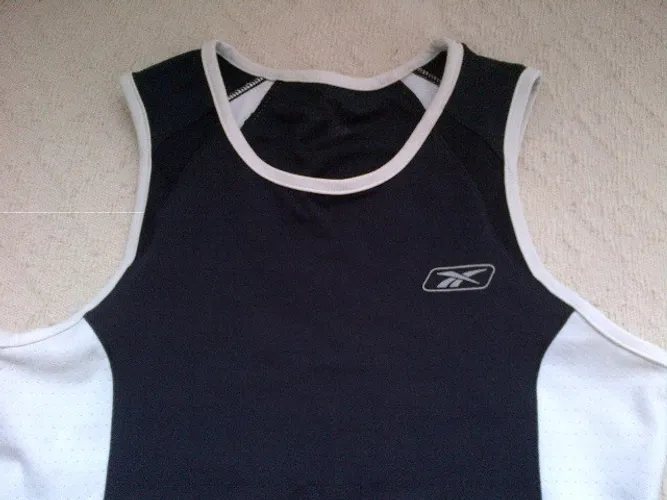 regata reebok feminina comprenssão importada