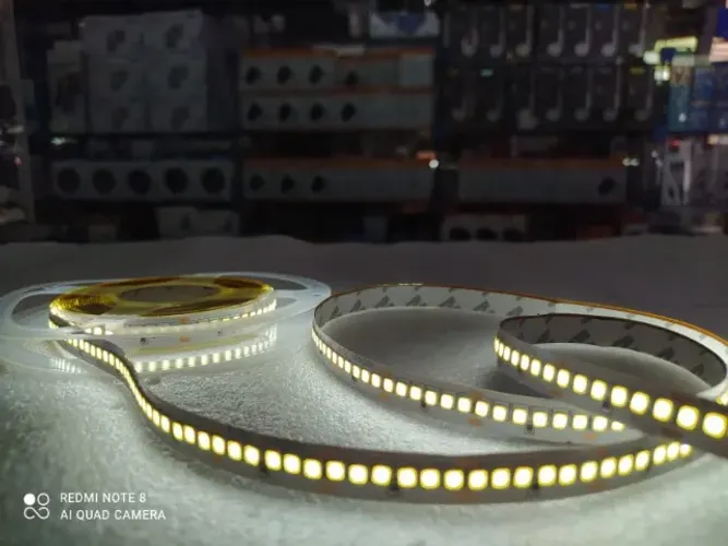 Fita led 240/leds Branca Modelo: 3528