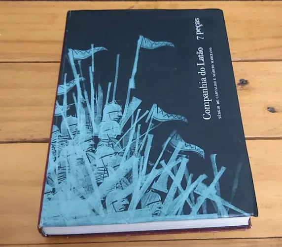 Livro Companhia do Latão 7 peças - editora Cosac Naify