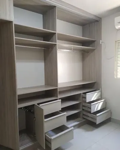 Trabalhamos com fabricação de móveis planejados ou sob medida