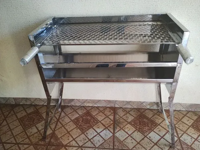 Churrasqueira pés dobrável luxo 3 inox na Oferta 300 reais avista 
