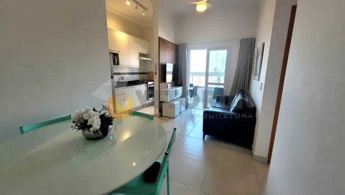 Apartamento com 2 dormitórios à venda, 57 m² por R$ 880.000 - Praia das Toninhas - Ubatuba