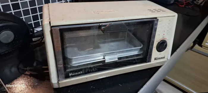 Forno elétrico  funcionando 