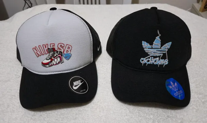 Bonés premium da Nike SB e Adidas de tela 