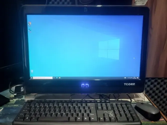 Computador All-in-One Tcorp de 20" Polegadas-Intel Celeron G1610 2.60GHz-6Gb RAM-SSD 480
