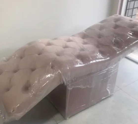MACA BABY Chaise longue estofada para estética ou salão