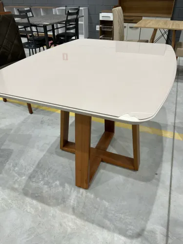 Mesa de Jantar 1,20 NO ESTADO