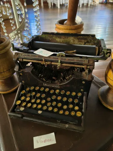 Máquina de escrever antiga