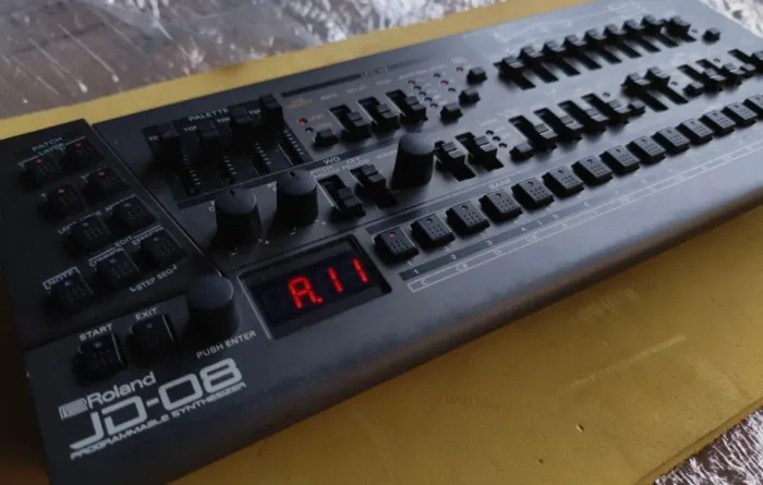 Roland Boutique JD-08 (disponível em São Paulo-SP)