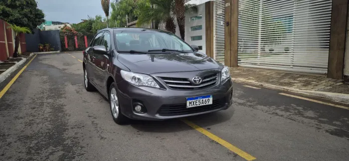 Toyota Corolla GLI 1.8 Flex 16V Aut. 2013