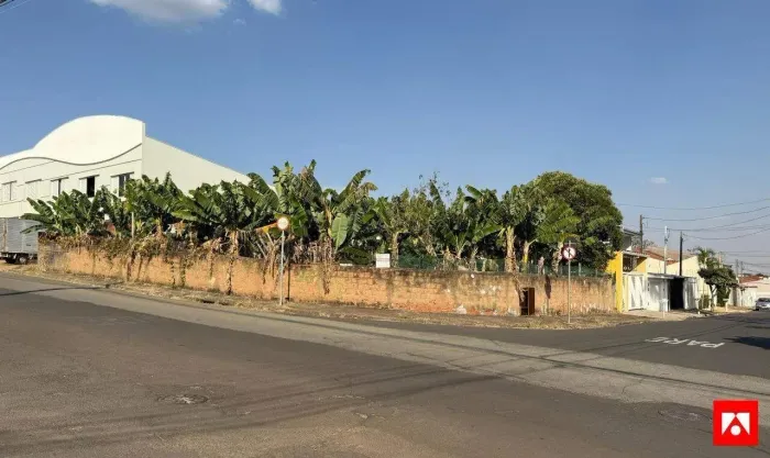 Terreno à venda no Campo Limpo em Americana com 522,60 m²