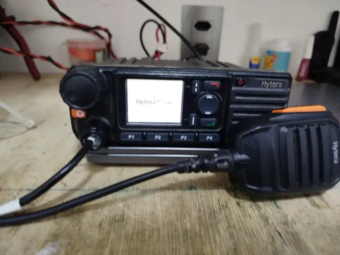 Rádio HYTERA MD786G