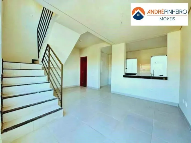 Casa Geminada Duplex 3 Quartos 1 Suíte 2 Vagas no Bairro S. João Batista!